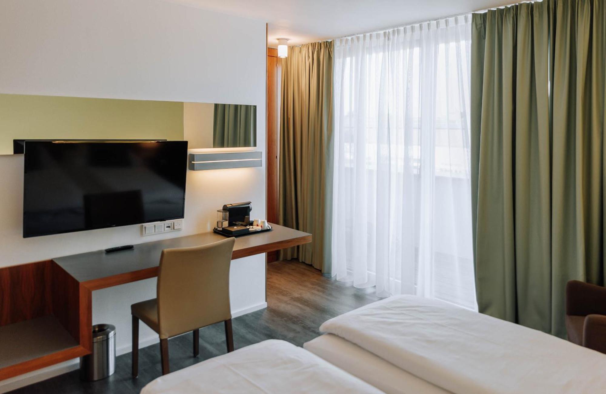 Heinhotel Vienna Airport 슈베하트 외부 사진