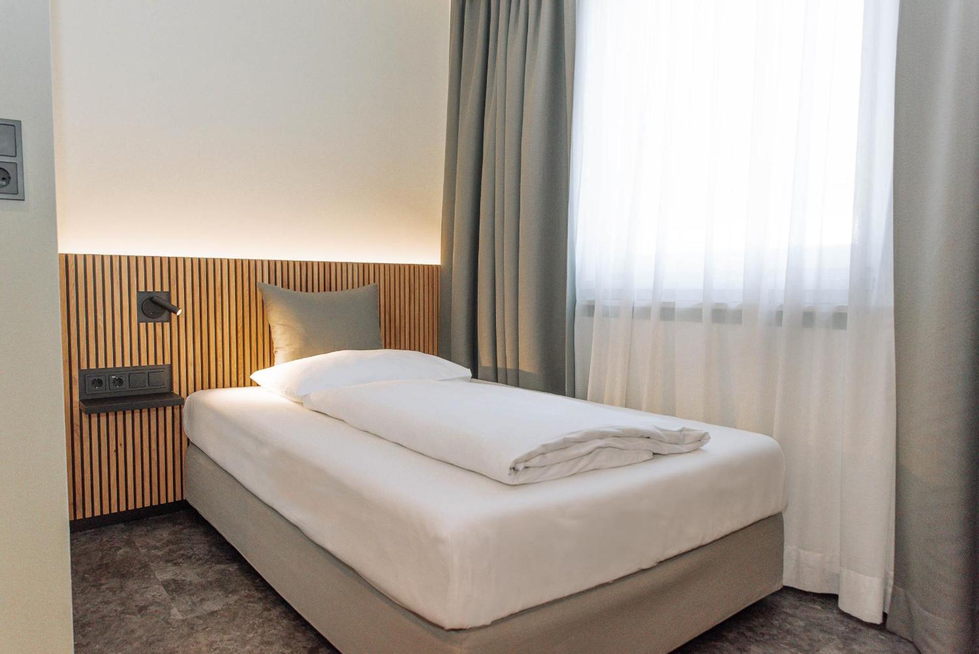 Heinhotel Vienna Airport 슈베하트 외부 사진