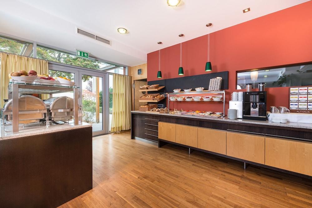Heinhotel Vienna Airport 슈베하트 외부 사진