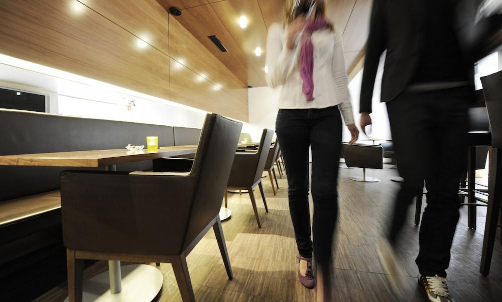 Heinhotel Vienna Airport 슈베하트 외부 사진